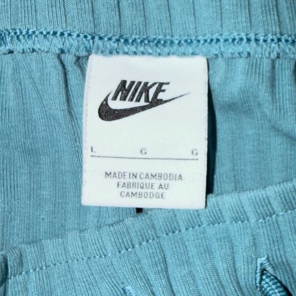 Nike Women's Sportswear High-Waisted Ribbed Jersey Shorts - Blue L - Picture 4 of 5